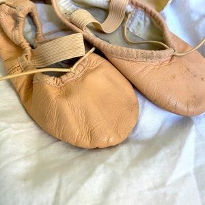 Kids ballet shoes